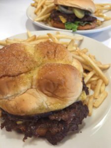 New '24 Meal Under $4 Menu' Makes Steak n' Shake Extra Family Friendly - Garlic Burger